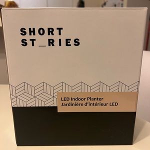 BRAND NEW NEVER USED INDOOR LED PLANTER